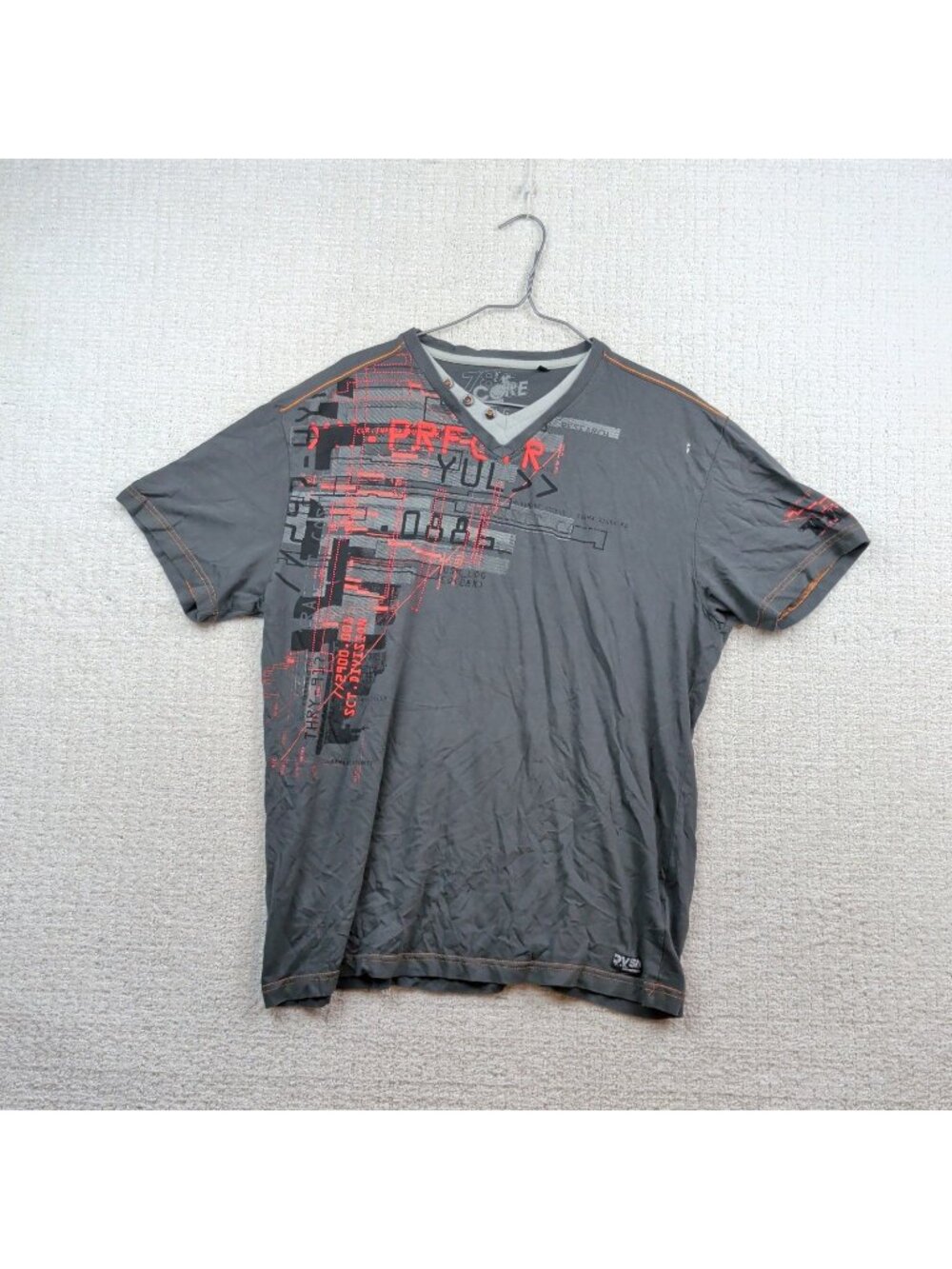 Y2K V-Neck T-Shirt Mens L Graphic  Gothic Faded Black Grunge Cyber Rock Racing